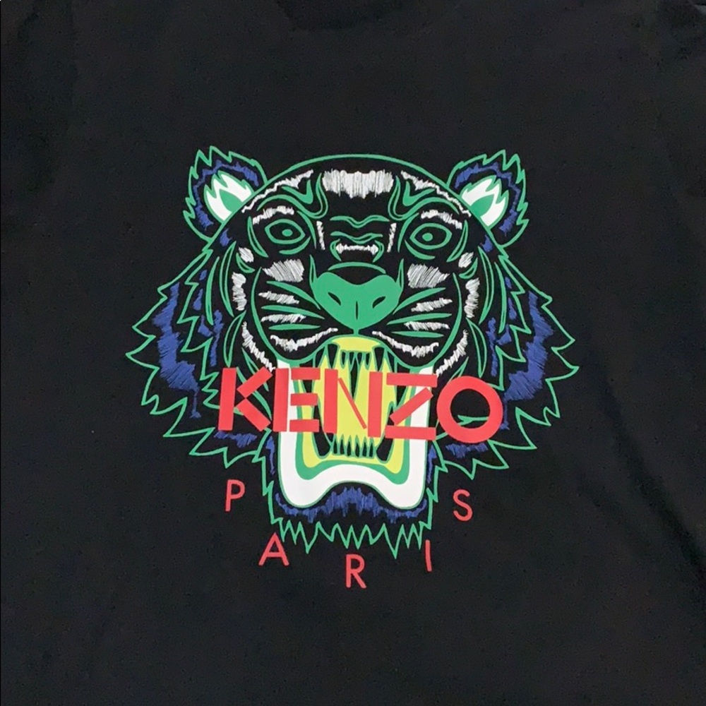 KENZO TSHIRT SIZE SMALL